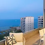 Sea Front Apartmán *