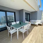 Sea Front Apartmán *