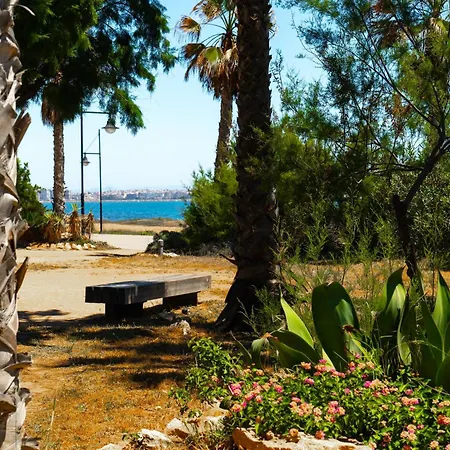 Sea Front Apartment *