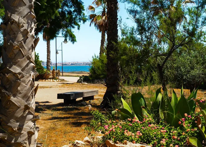 Sea Front Apartamento *