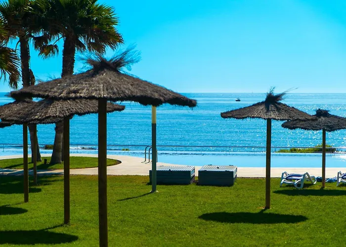 Sea Front * 托雷维耶哈