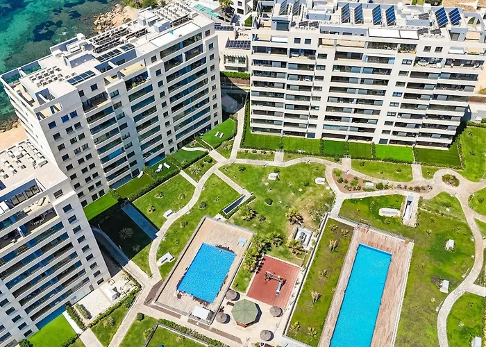 Sea Front Apartamento *