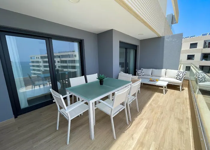 Sea Front Apartamento *